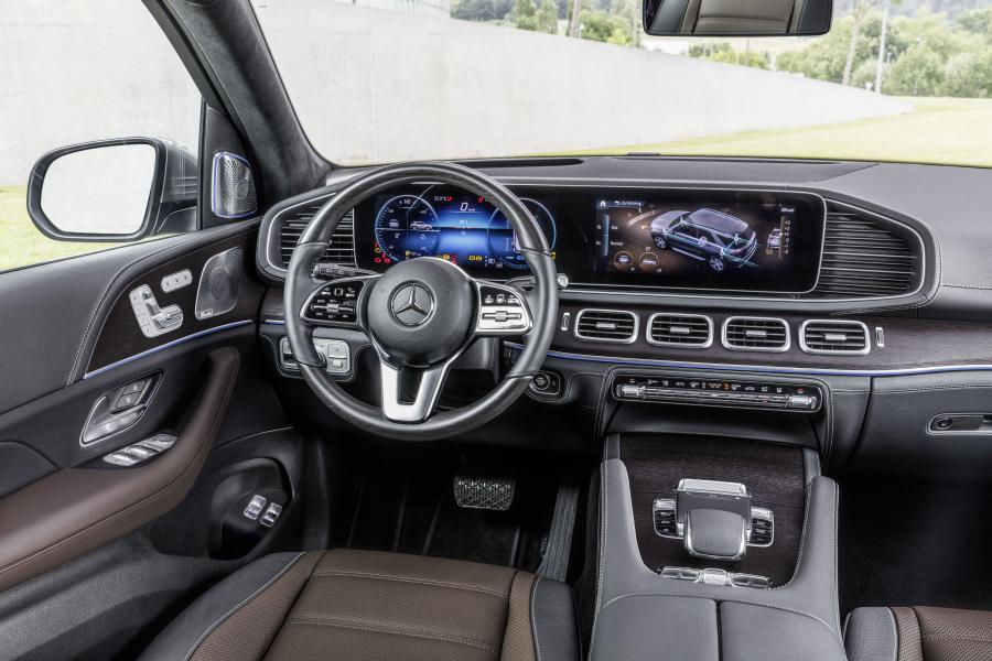 Панель приборов Mercedes-Benz GLE450 4Matic (V167) 2019 года  (WW) (фото 5 из 54)